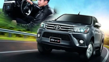 Toyota แนะนำ "Hilux Revo" รุ่นปรับปรุงใหม่ ปี 2559 เพิ่มทางเลือกใหม่ด้วย เกรด E Plus