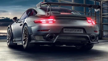 Porsche 911 GT2 RS สไตล์ตัวแข่ง 700 แรงม้า ขับหลังเลี้ยว 4 ล้อ
