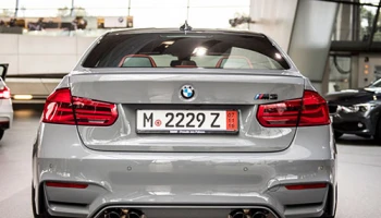 BMW M3 กับการเสริม Competition Package และสีพิเศษ