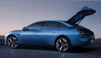 Xpeng Mona M03 ซีดานไฟฟ้าที่ลู่ลม และเก็บของได้มากกว่าคู่แข่ง เริ่ม 7.6 แสนบาท