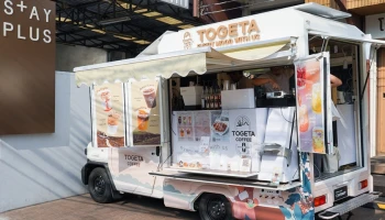 Toyota Hilux Champ แปลงเป็น Mobile Food Truck ร่วมกิจกรรม Togeta Pop-up Café ของ Togeta Coffee กับ Stay Plus Hotel Bangkok