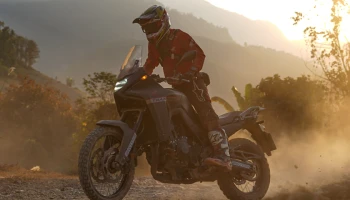 ฮอนด้าบิ๊กไบค์ จัดเต็มความเร้าใจ! พาไบค์เกอร์สายลุยกว่า 60 ชีวิต ผจญภัยข้ามพรมแดนไทย-ลาว ในกิจกรรม XPLORER : Unseen Discovery