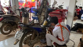 ฮอนด้าร่วมช่วยเหลือผู้ประสบอุทกภัย จังหวัดเชียงราย สามารถนำรถจักรยานยนต์ เข้ารับบริการตรวจเช็กฟรี!