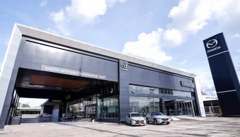 Mazda ร่วมกับ กลุ่มอารีมิตร เปิดโชว์รูมแห่งใหม่ใจกลางย่านชุมชนและเขตเศรษฐกิจสำคัญของจังหวัดร้อยเอ็ด พร้อมส่งมอบประสบการณ์ลูกค้าอย่างเหนือระดับ