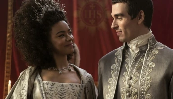 QUEEN CHARLOTTE: A BRIDGERTON STORY ครองใจคนทั่วโลก ด้วยยอดวิวทะลุ 148,300,000 ชั่วโมง!