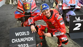 Francesco Bagnaia คว้าแชมป์โลก MotoGP 2023 ไปอย่างสบายๆ หลังคู่แข่งอย่าง Jorge Martin ไม่จบการแข่งขัน