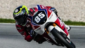 ไม้คิว-เกียรติศักดิ์ นักบิดดาวรุ่งจาก ฮอนด้า เรซซิ่ง ไทยแลนด์ พลิกสถานการณ์เก็บแต้ม จูเนียร์จีพี เวิลด์ แชมเปี้ยนชิพ ที่ บาร์เซโลนา