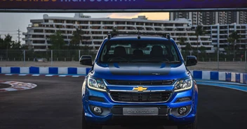 Chevrolet Colorado High Country Storm เผยสีฟ้าใหม่ ในงาน Motor Show 2017