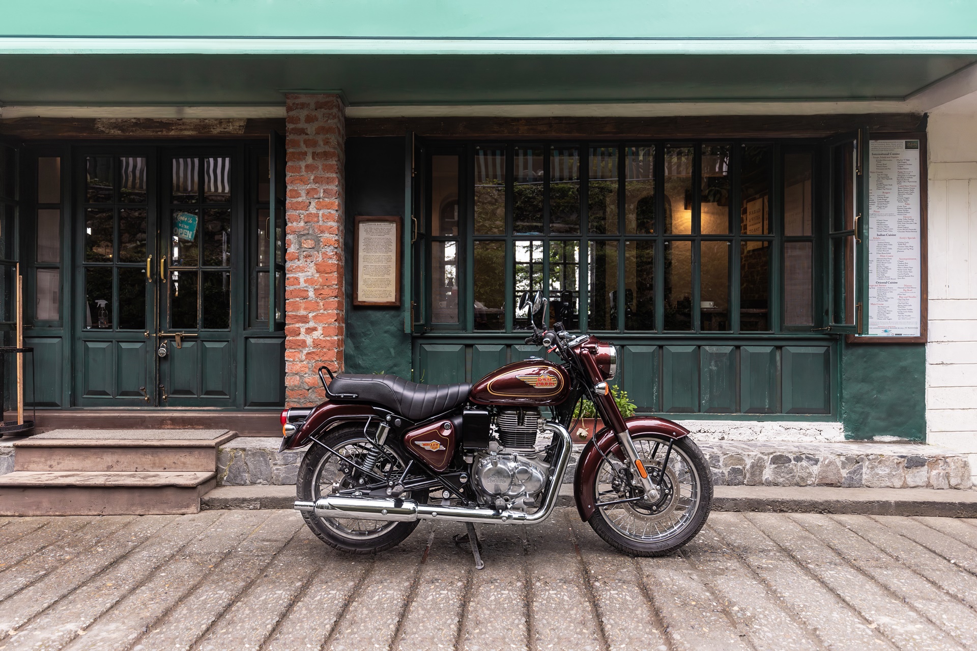 รูปภาพ โรยัล เอ็นฟีลด์ Royal Enfield Bullet 350 Standard Maroon ปี 2023