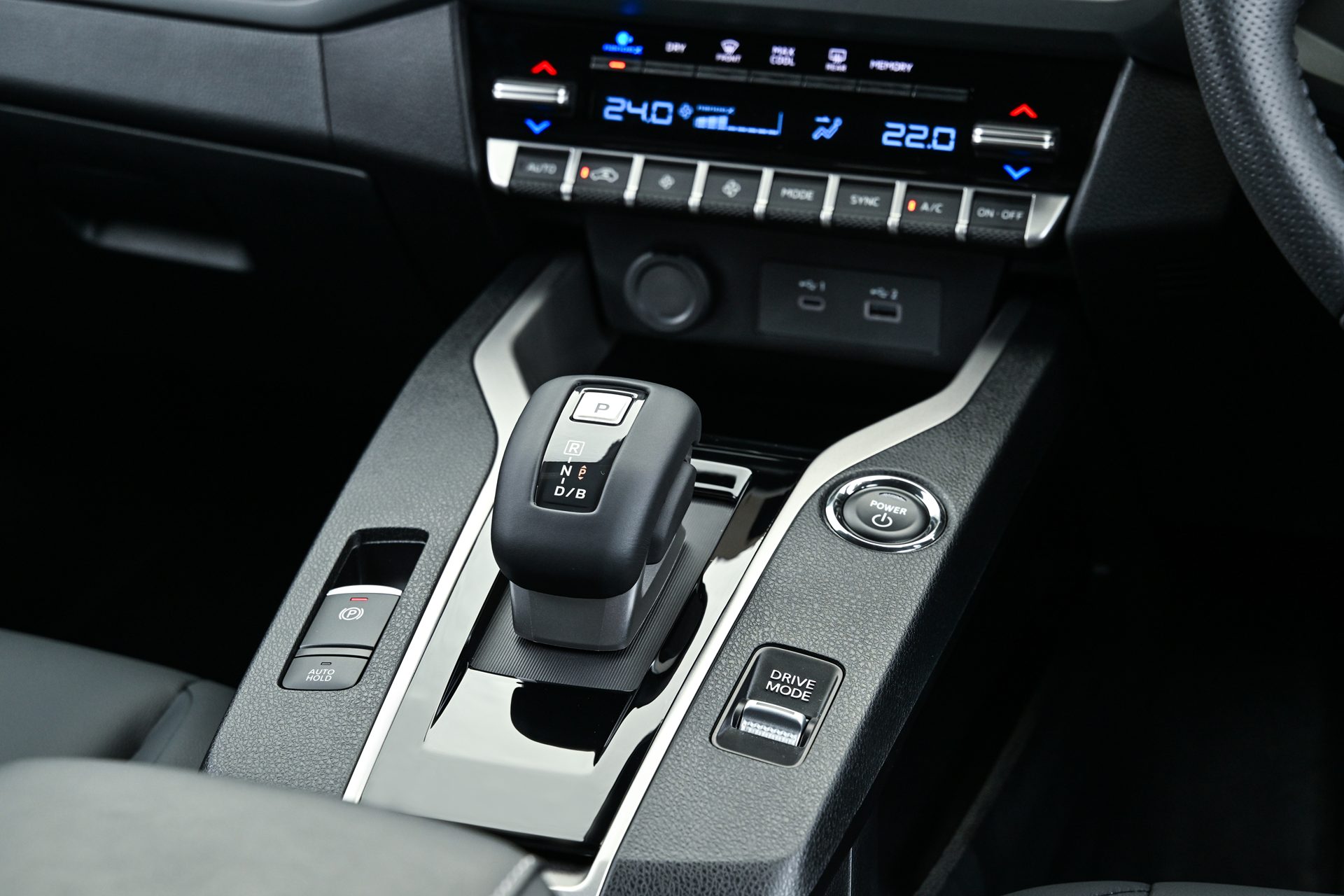 รูปภาพ มิตซูบิชิ Mitsubishi Xforce HEV Ignite ปี 2025