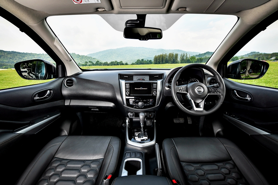 รูปภาพ นิสสัน Nissan Navara Double Cab 4WD VL 7AT ปี 2021