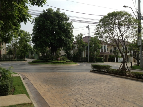 รูปภาพ เซนโทร วัชรพล (Centro Watcharaphol)