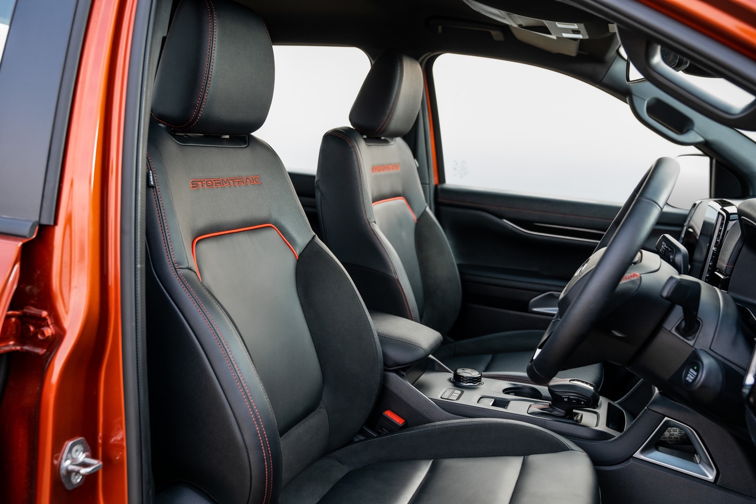 รูปภาพ ฟอร์ด Ford Ranger Double Cab Ranger Stormtrak 2.0L Bi-Turbo HR 10AT ปี 2023