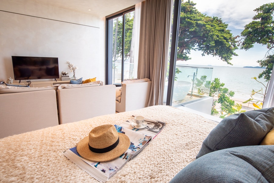 รูปภาพ อารมณ์ วงศ์อมาตย์ (AROM WONGAMAT)