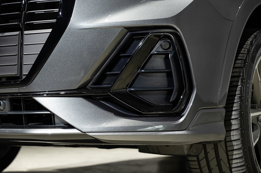 รูปภาพ อาวดี้ Audi Q3 40 TFSI quattro S Line Black Edition ปี 2021