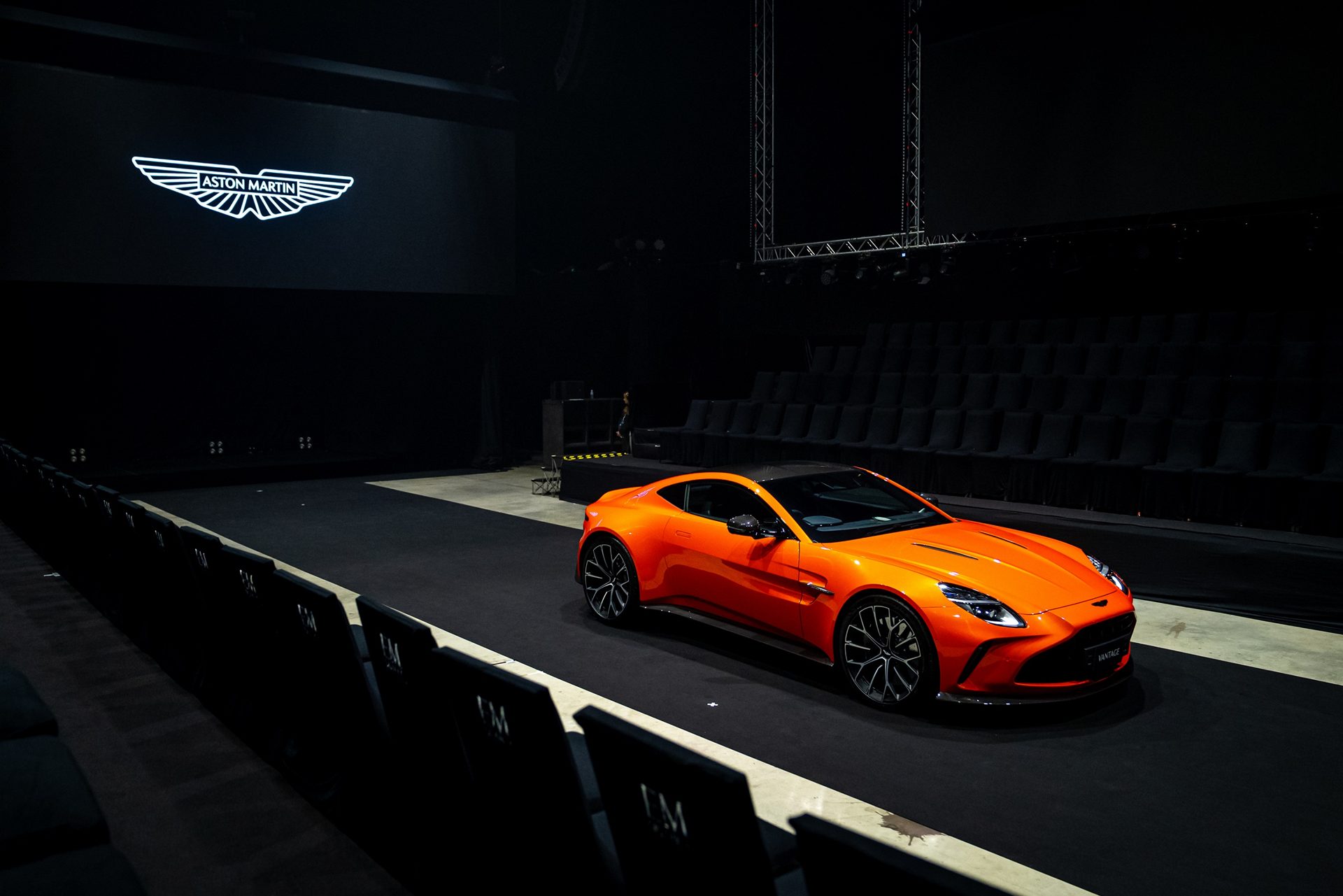 รูปภาพ แอสตัน มาร์ติน Aston Martin Vantage Coupe ปี 2025