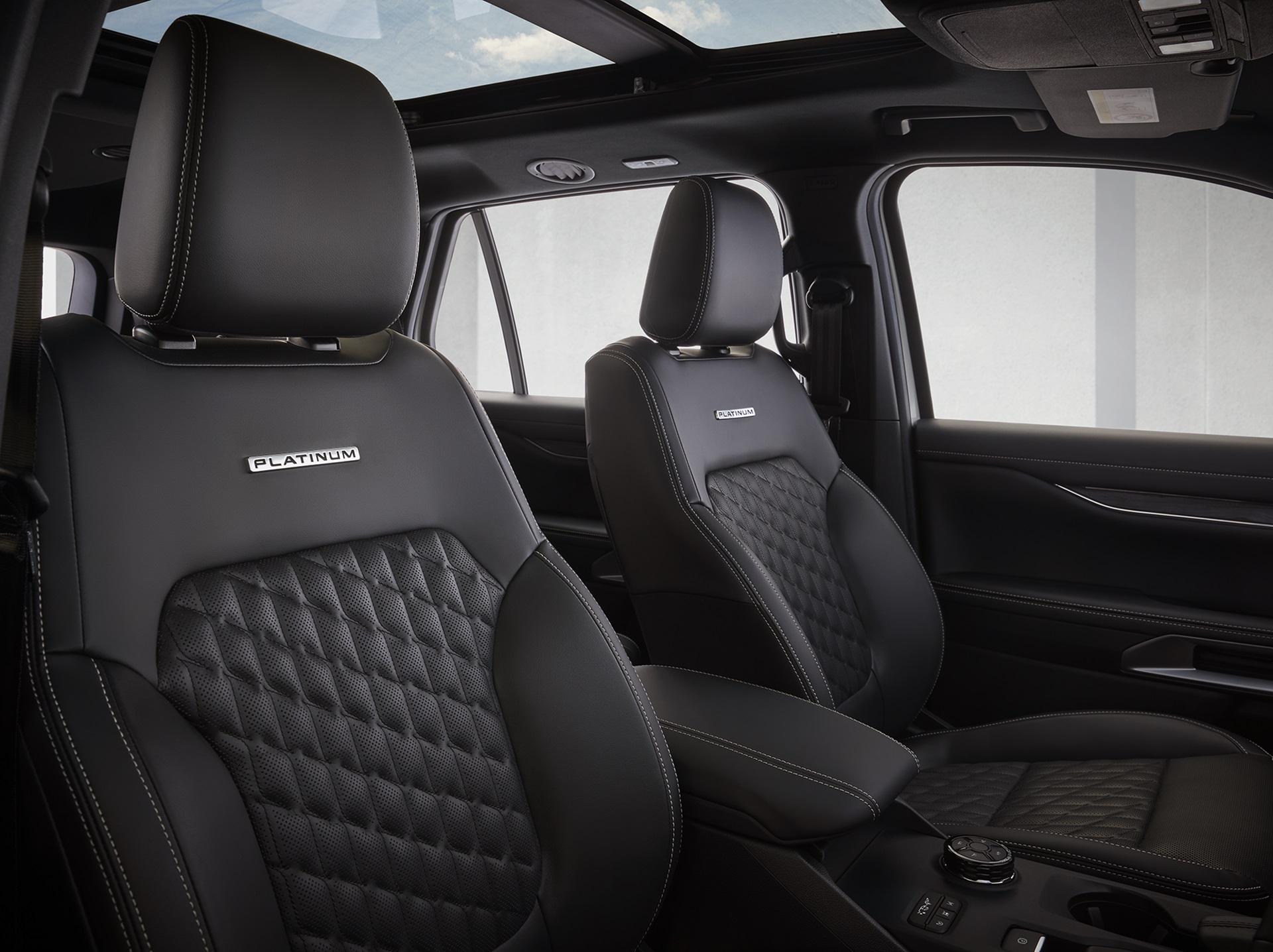 รูปภาพ ฟอร์ด Ford Everest Platinum V6 4x4 10AT ปี 2024