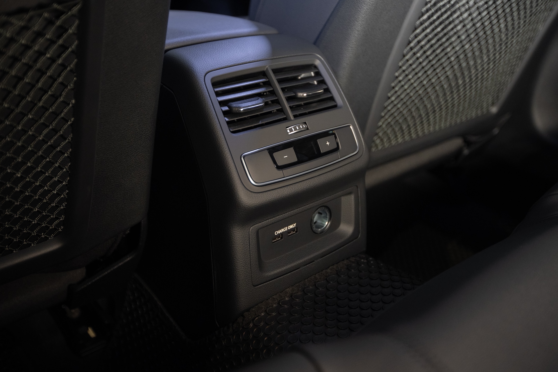 รูปภาพ อาวดี้ Audi A5 Sportback 40 TFSI S line edition one ปี 2024