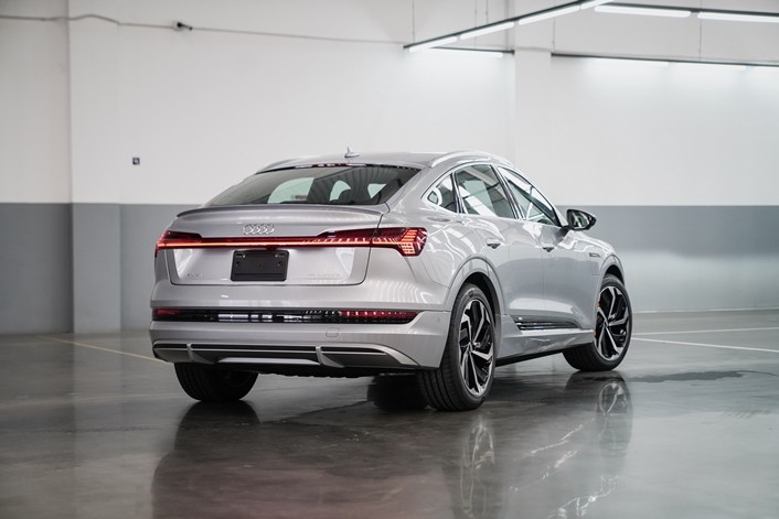 รูปภาพ อาวดี้ Audi e-tron Sportback 55 quattro S line ปี 2020