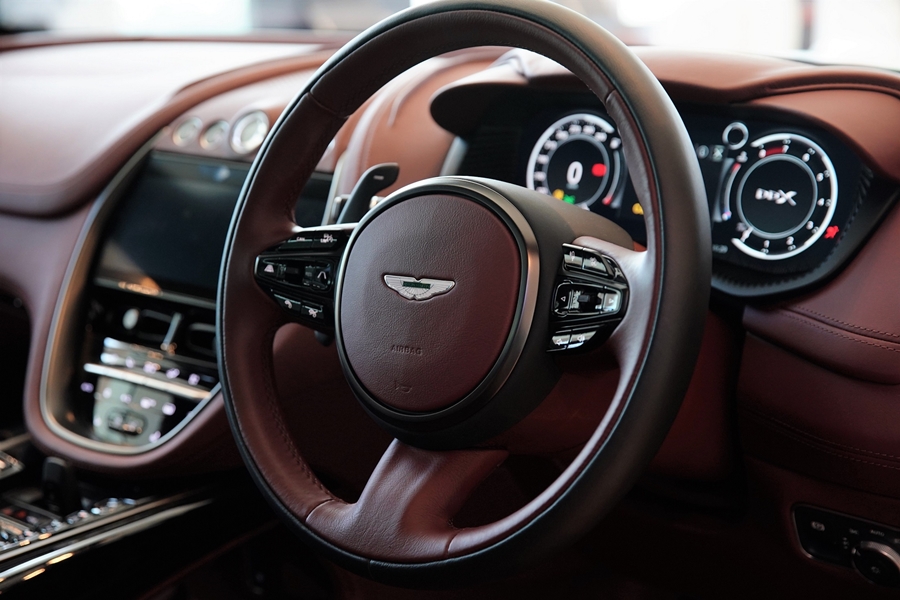 รูปภาพ แอสตัน มาร์ติน Aston Martin DBX V8 Turbo ปี 2020