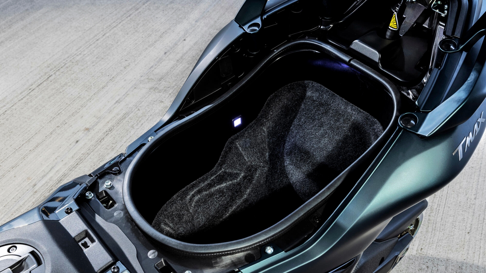 รูปภาพ ยามาฮ่า Yamaha TMAX 560 Tech MAX ปี 2022