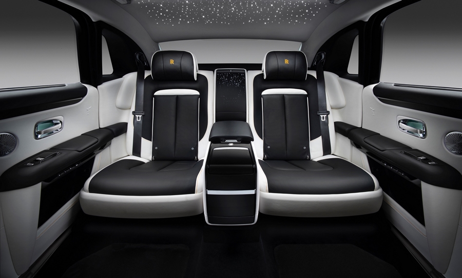 รูปภาพ โรลส์-รอยซ์ Rolls-Royce Ghost Extended Wheelbase MY2020 ปี 2020