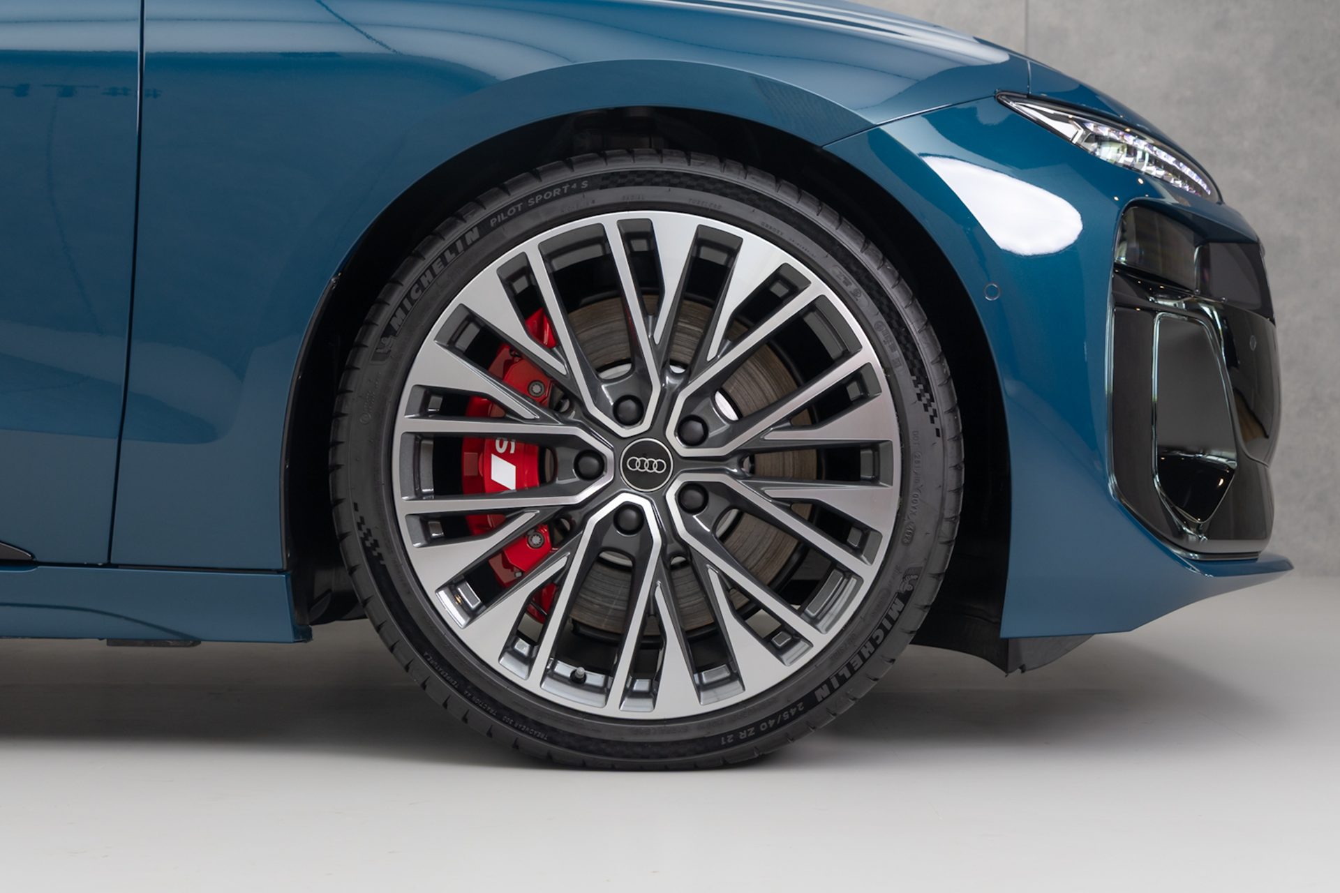 รูปภาพ อาวดี้ Audi S6 Avant e-tron quattro ปี 2025