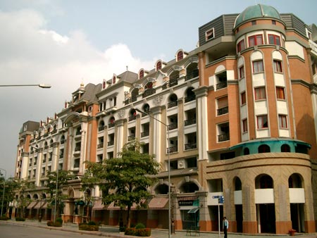 รูปภาพ ฌ็องเซลิเซ่ ติวานนท์