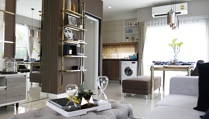 รูปภาพ ฟลอรา ติวานนท์ (Flora Tiwanon)