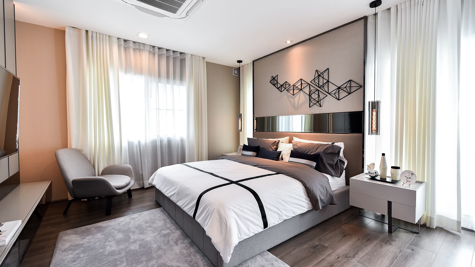 รูปภาพ มัณฑนา มอเตอร์เวย์ - กรุงเทพกรีฑาตัดใหม่ (Mantana Motorway - Krungthepkreethatadmai)