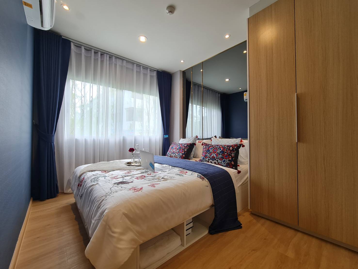 รูปภาพ เสนาคิทท์ บีทีเอส สะพานใหม่ (Senakith Bts Saphanmai)