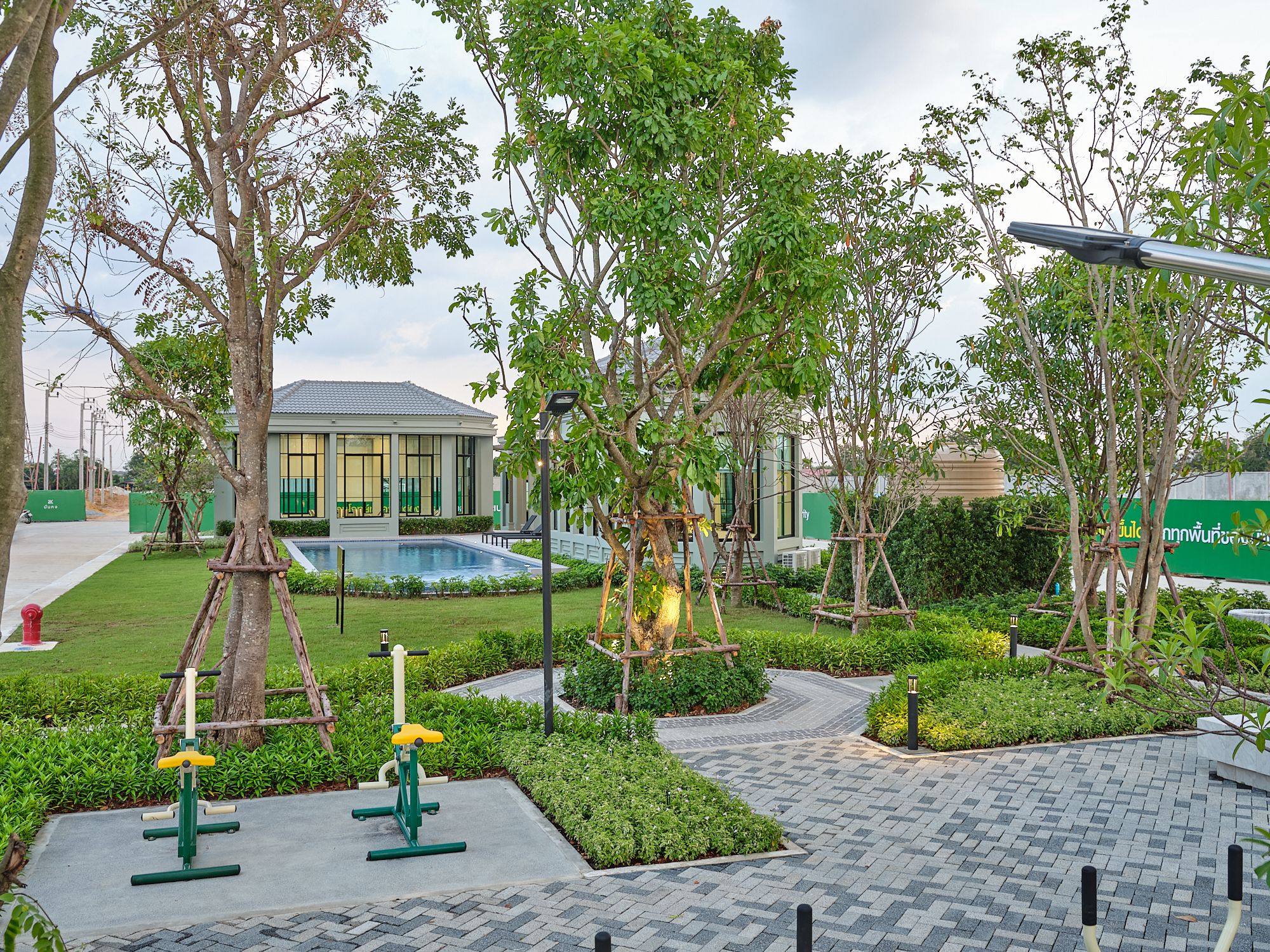 รูปภาพ ชวนชื่น พาร์ค ปิ่นเกล้า - กาญจนา (Chuan Chuen Park pinklao - Kanjana)