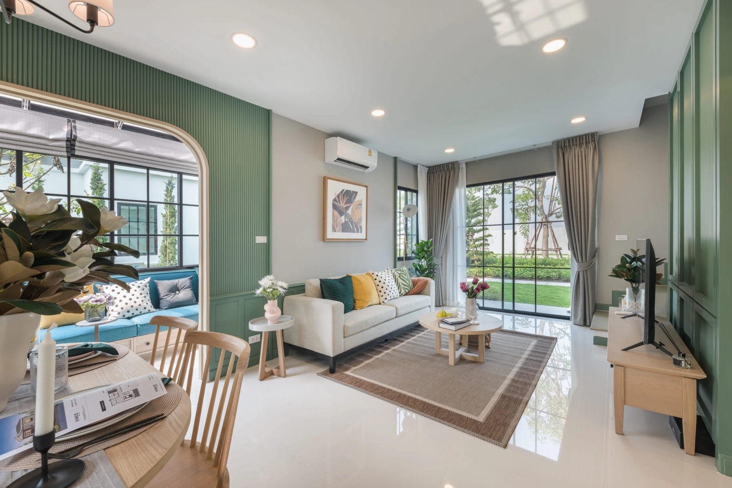 รูปภาพ เวอร์โซ่ วงแหวน-ลำลูกกา (Verzo Wongwaen-Lamlukka)