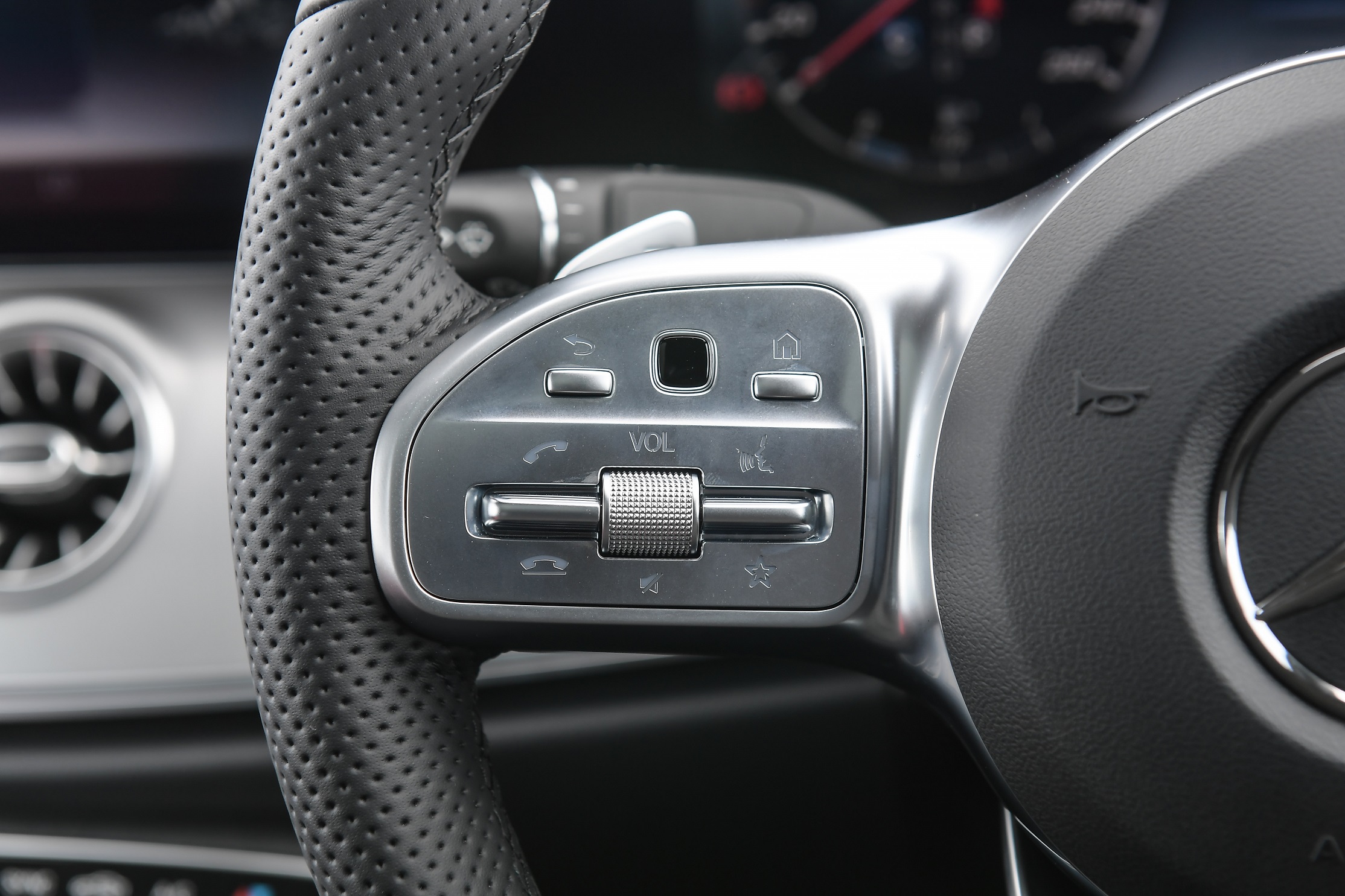 รูปภาพ เมอร์เซเดส-เบนซ์ Mercedes-benz E-Class E 200 Coupe AMG Dynamic (MY20) ปี 2020