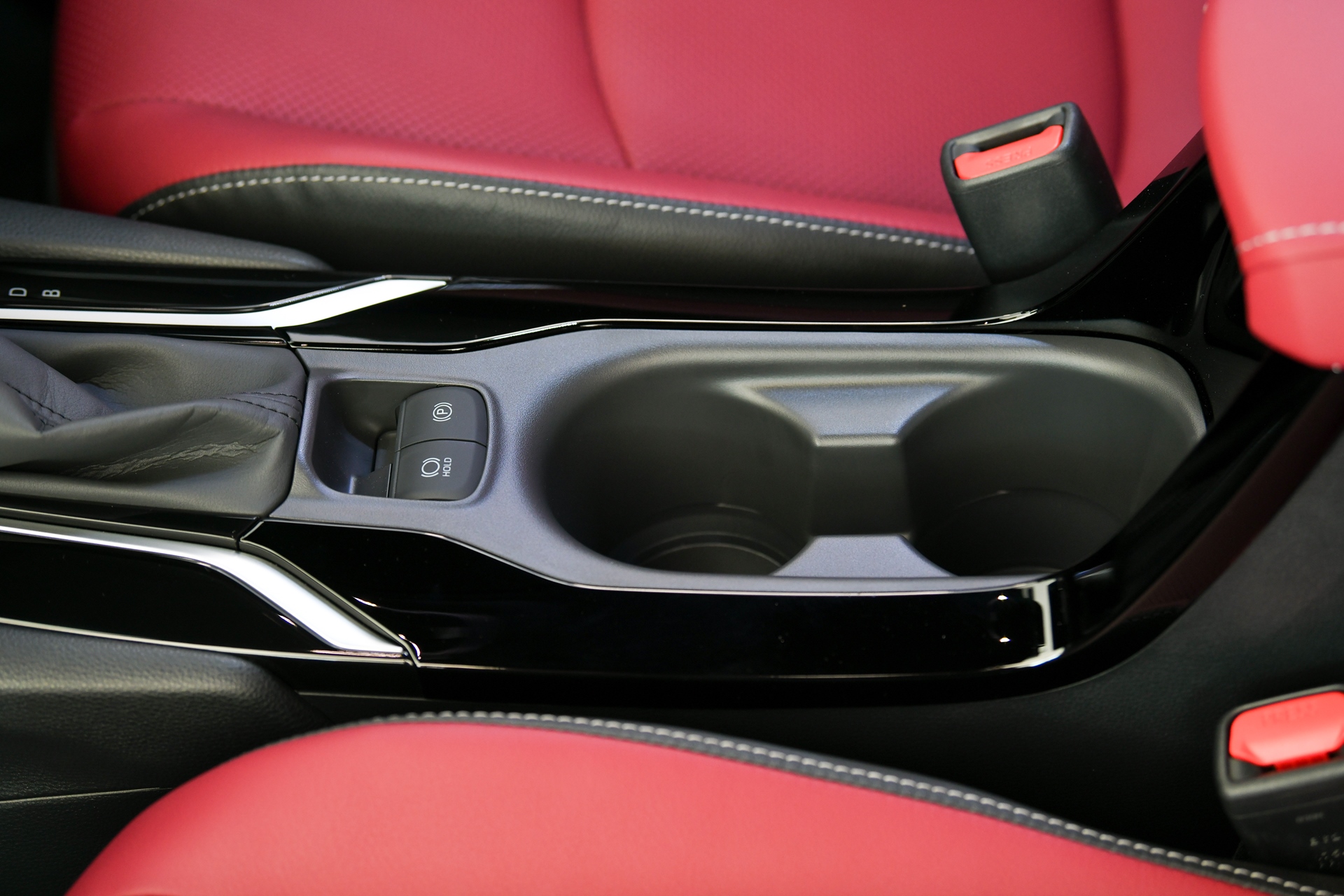 รูปภาพ โตโยต้า Toyota Corolla Cross HEV Premium ปี 2024