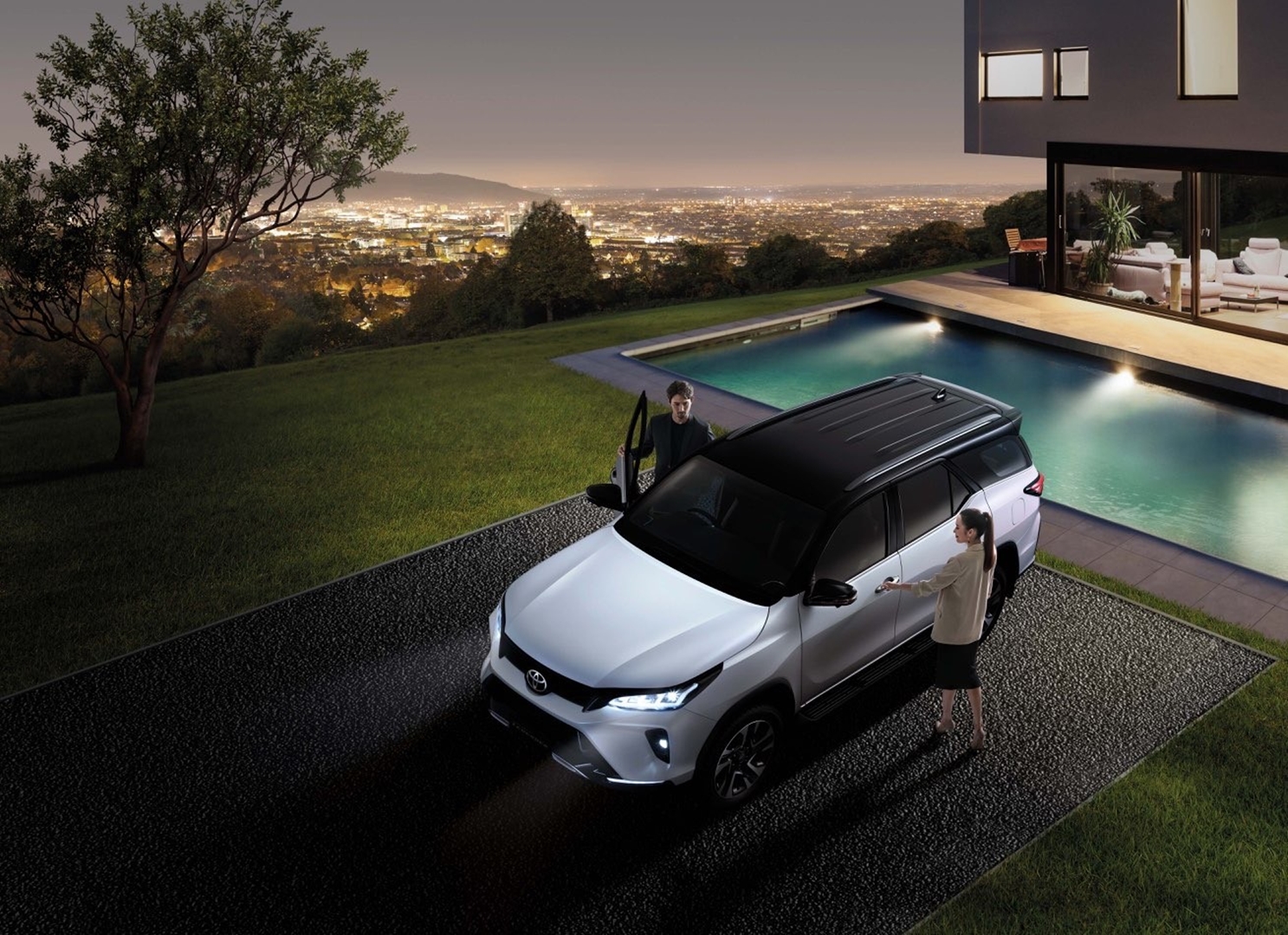 รูปภาพ โตโยต้า Toyota Fortuner 2.4 Legender 4WD AT ปี 2024