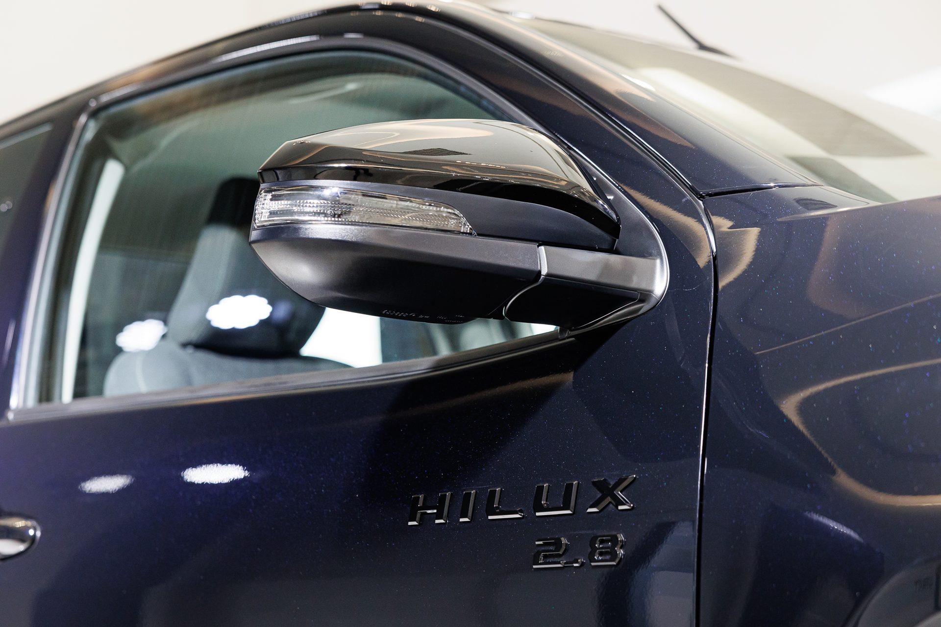 รูปภาพ โตโยต้า Toyota Hilux Travo Smart Cab Prerunner 2.8 Smart MT ปี 2025