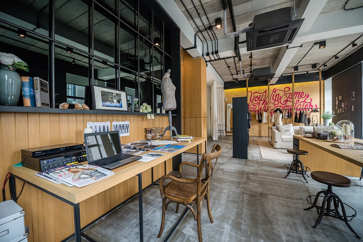 รูปภาพ ดิสทริค เทพารักษ์ (District Theparak)