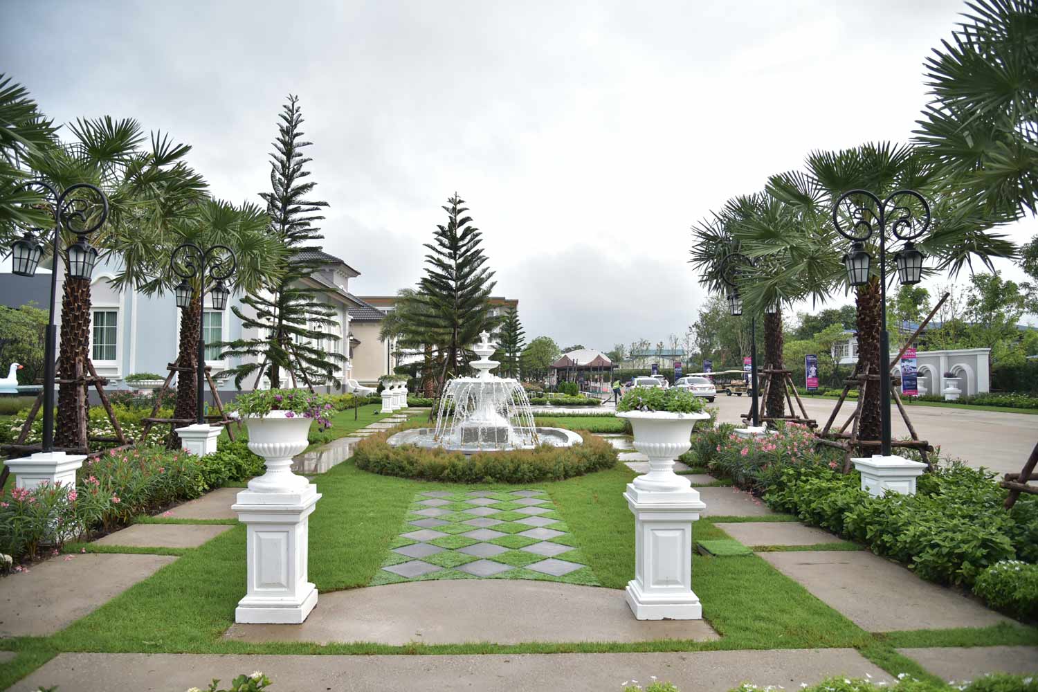 รูปภาพ โกลเด้น ทาวน์ พหลโยธิน - สะพานใหม่ (Golden Town Phahonyothin - Sapanmai)