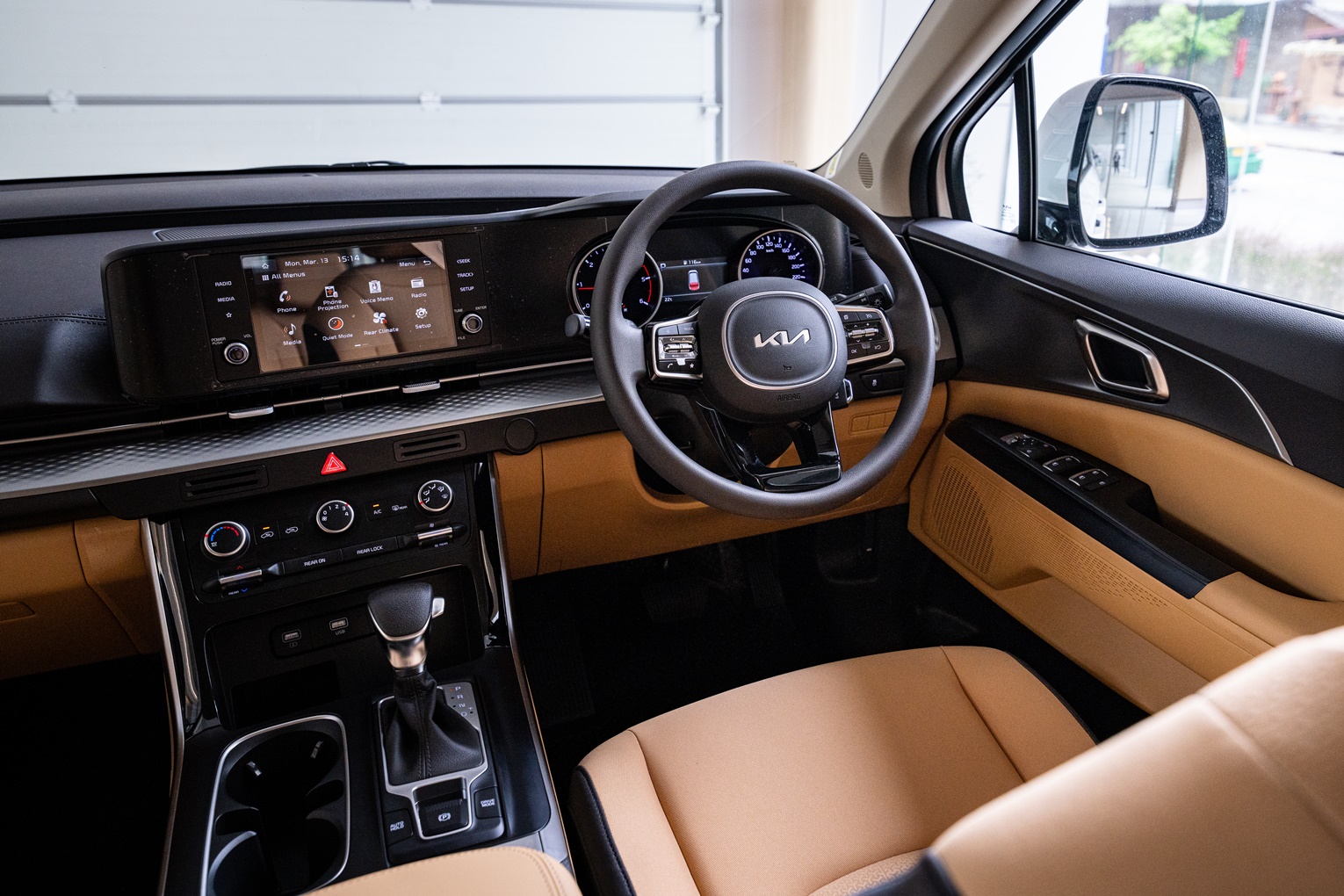 รูปภาพ เกีย KIA Carnival LX ปี 2023