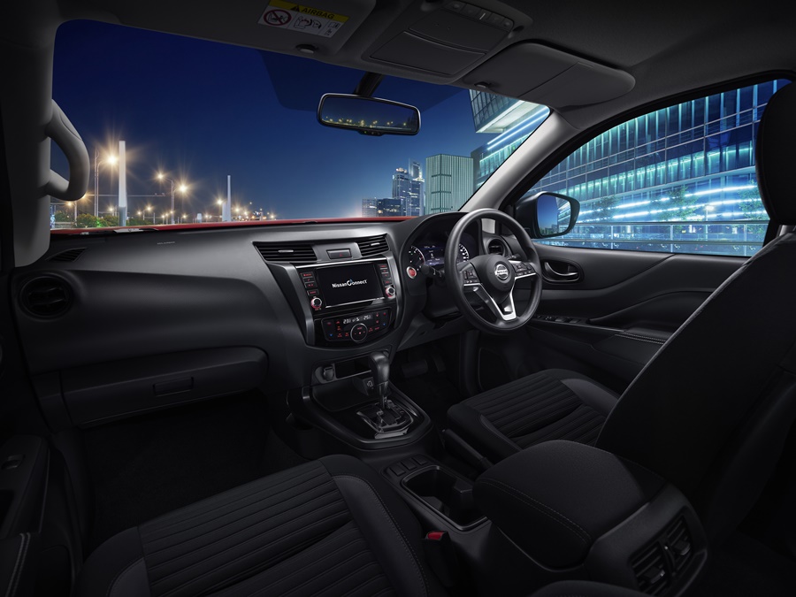 รูปภาพ นิสสัน Nissan Navara Double Cab Calibre E 7AT Black Edition ปี 2022