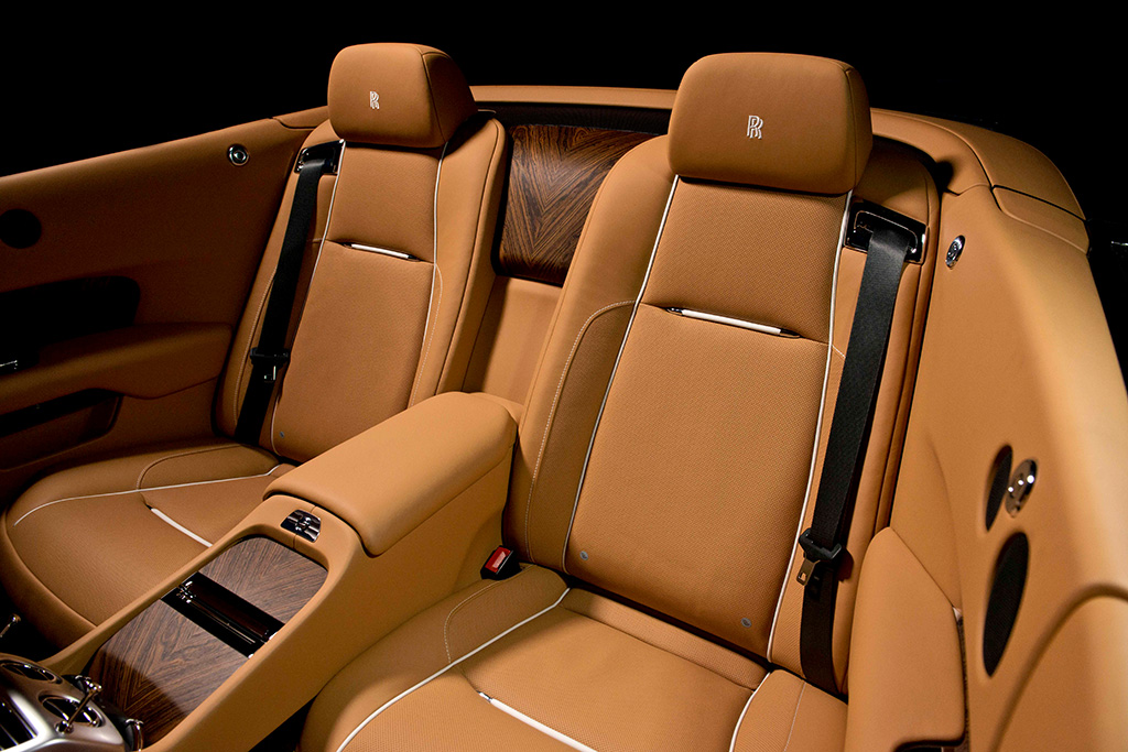 รูปภาพ โรลส์-รอยซ์ Rolls-Royce Dwan Standard ปี 2016