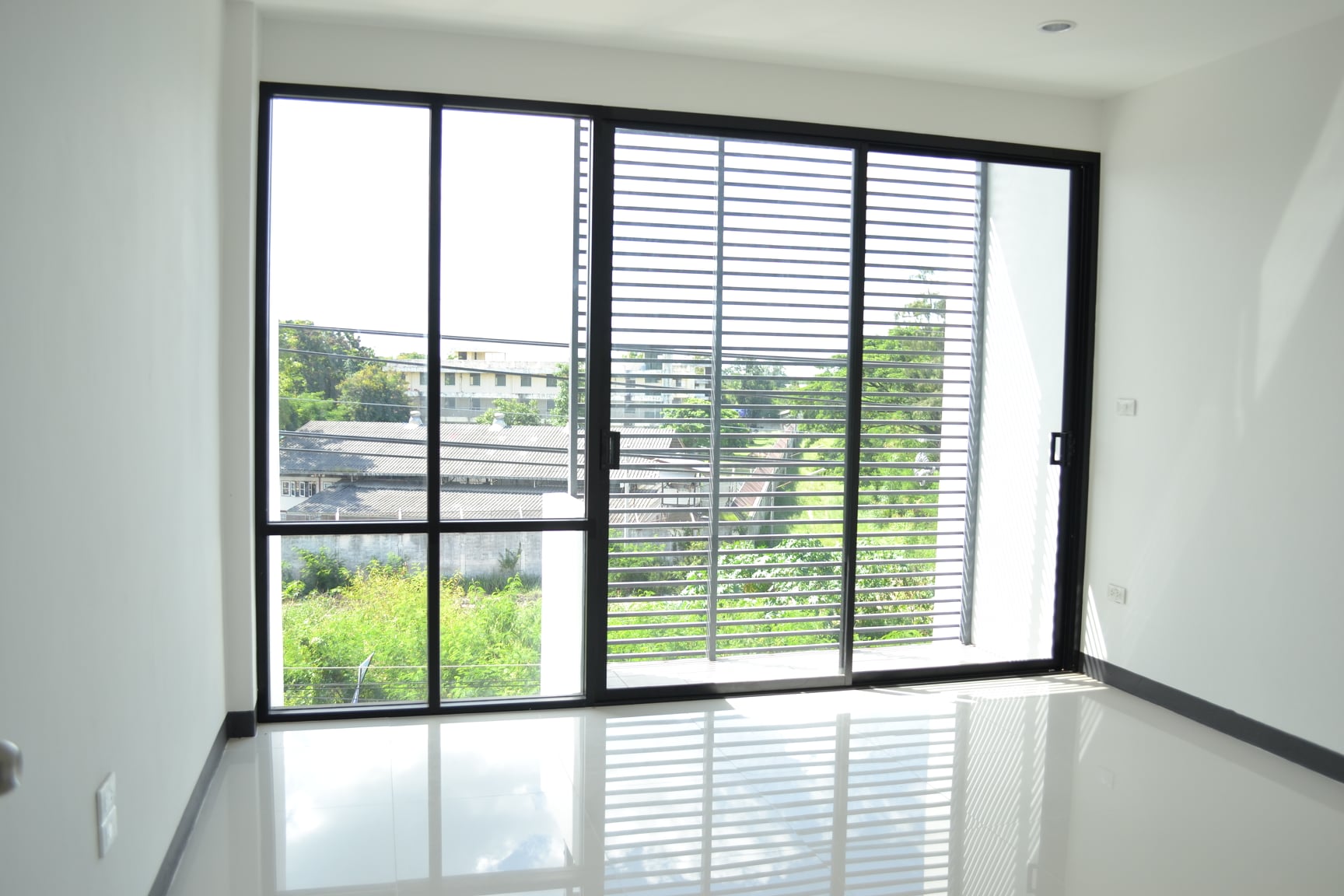 รูปภาพ โฮมอเวนิว ช่องอู่ (Home Avenue Chong U)