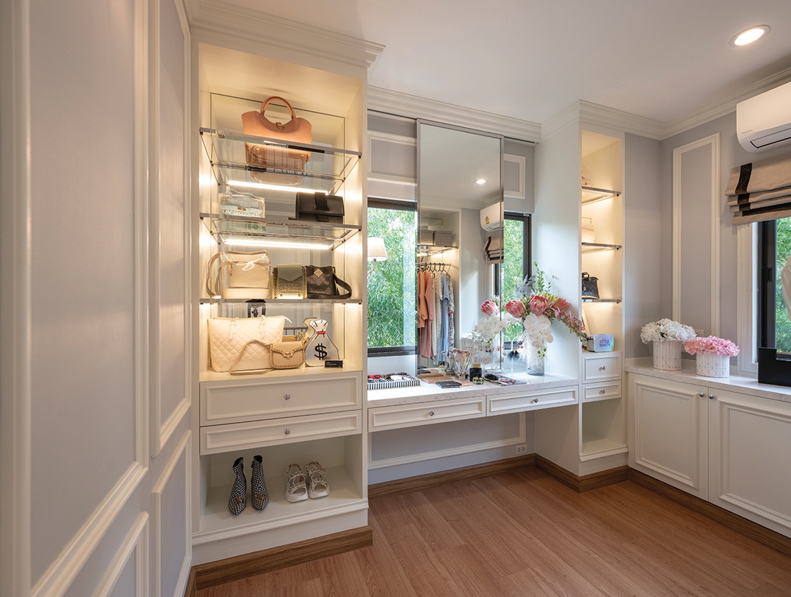 รูปภาพ ภัสสร ดอนเมือง - ธูปะเตมีย์ (Passorn Donmuang - Dhupatemee)