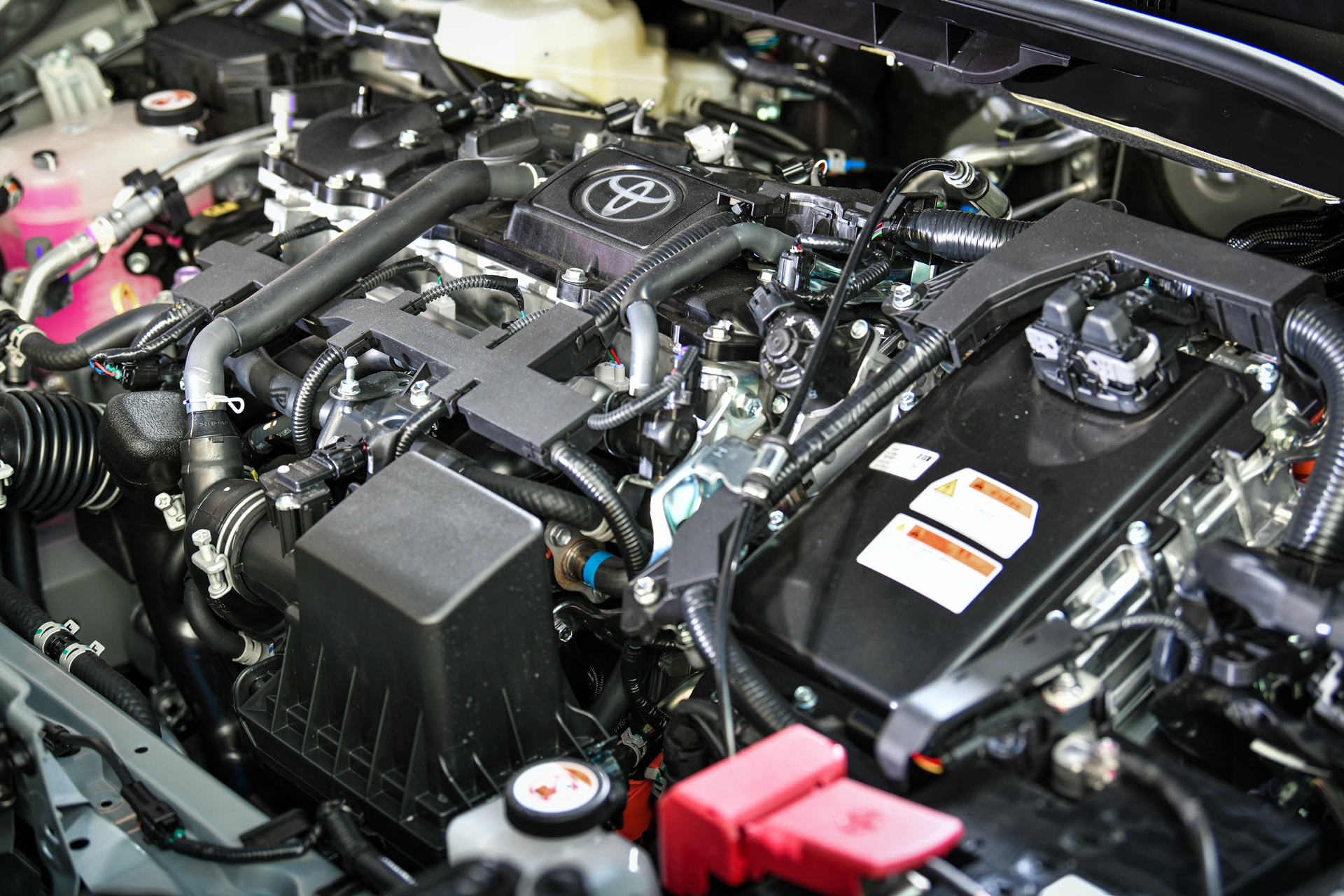 รูปภาพ โตโยต้า Toyota Corolla Cross HEV Premium Luxury ปี 2024