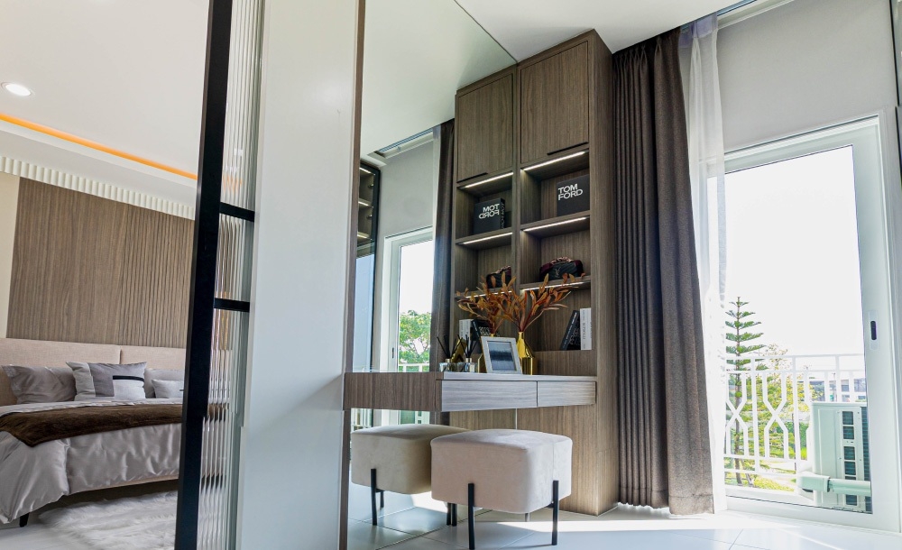 รูปภาพ เดอะ มิราเคิล ประชาอุทิศ 90 (The Miracle Prachauthit 90)