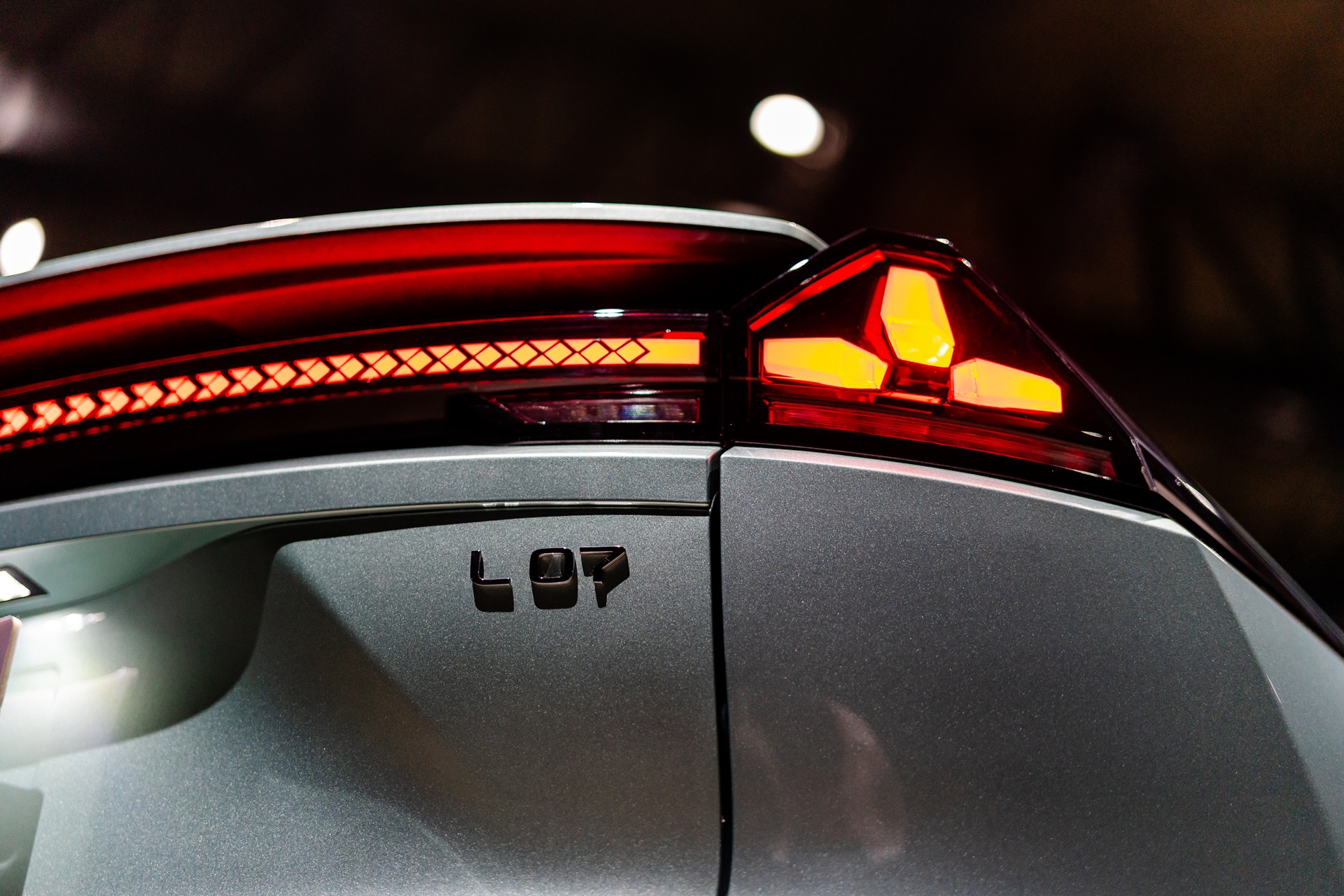 รูปภาพ ดีพอล Deepal LO7 Standard ปี 2023