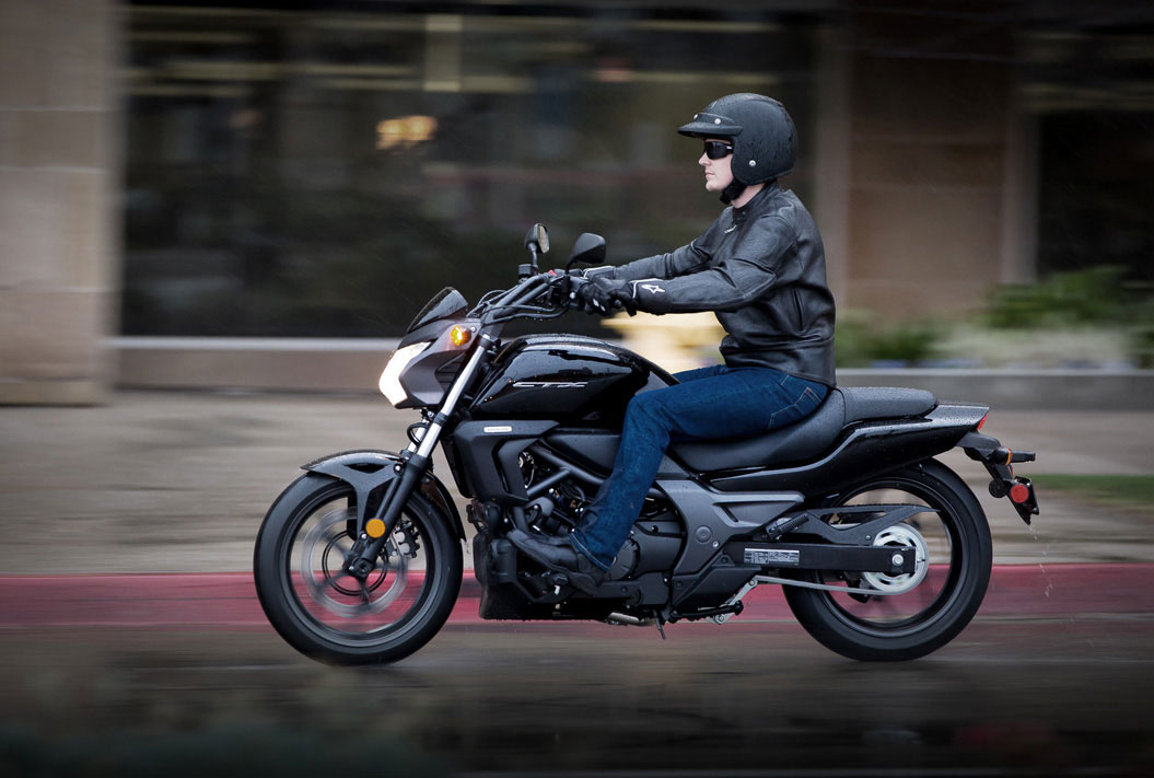 รูปภาพ ฮอนด้า Honda CTX 700DNF ปี 2015