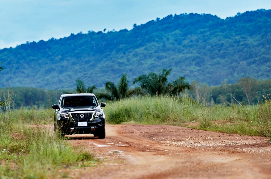 รูปภาพ นิสสัน Nissan Navara King Cab Calibre E 6MT ปี 2024