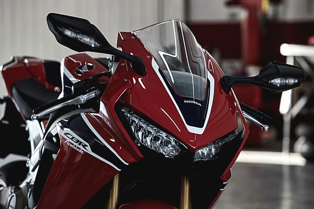 รูปภาพ ฮอนด้า Honda CBR 1000RR SP ปี 2017